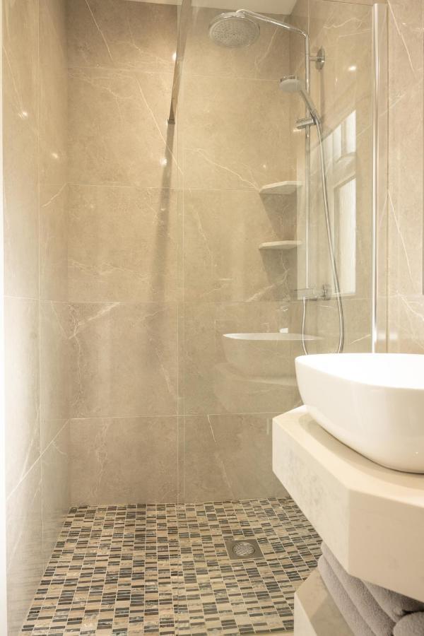 The View Apartment 2, Newry - Luxury Open Plan Apartment With City Views Exterior foto